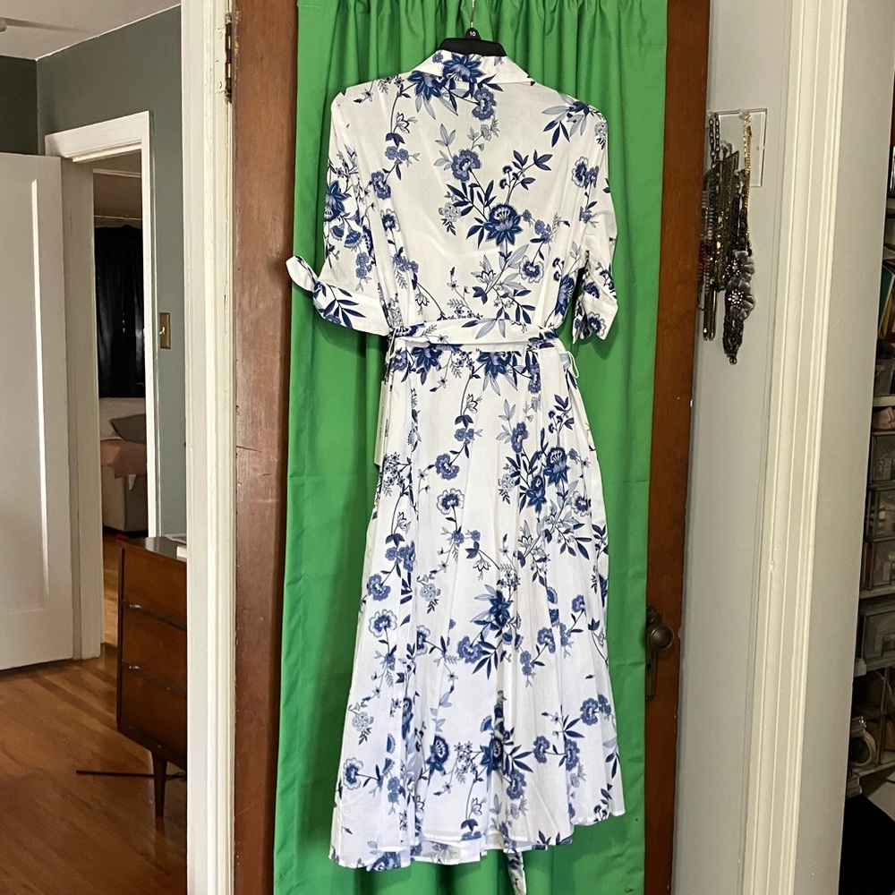 Calvin Klein White Midi Shirt Dress with Blue Floral Print - Picture 6 of 8